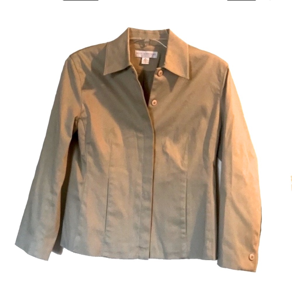 Petite Sophisticate jacket, EUC Size 4. Beautiful with slacks or jeans!